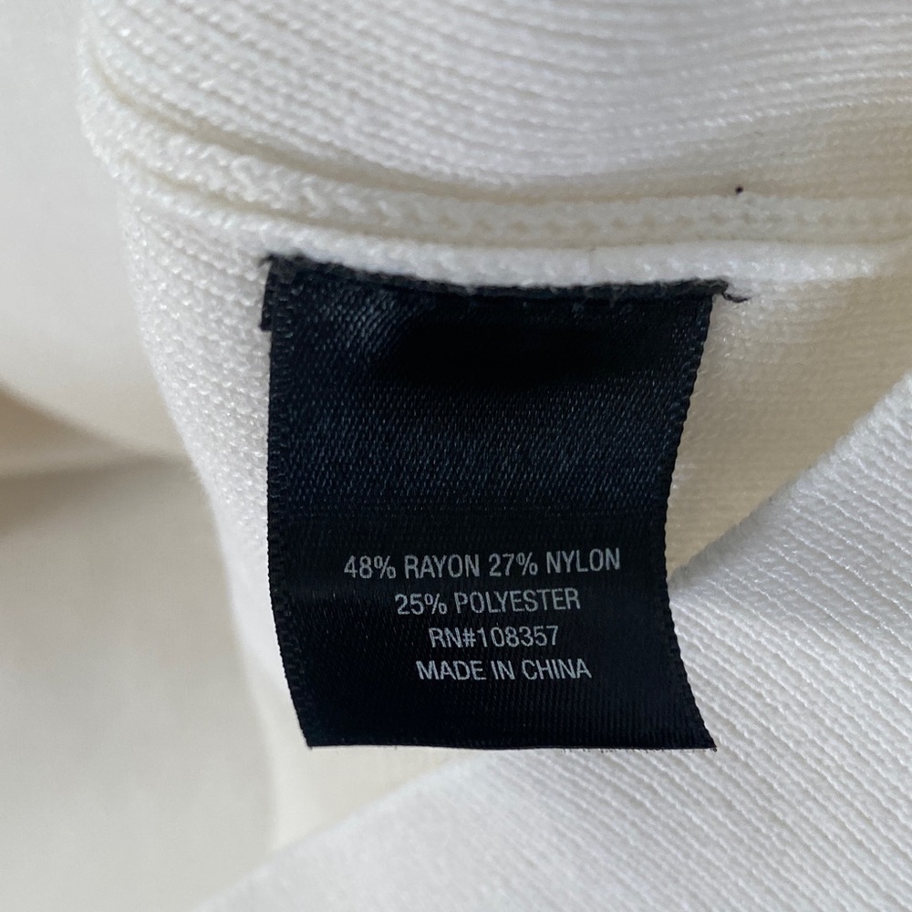 Worthington White Sweater with Beautiful Gold Accent - Picture 5 of 5
